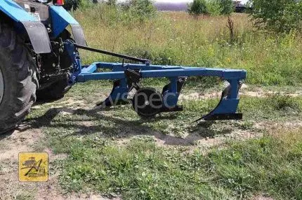 Плуг 3-х корпусной 3x35