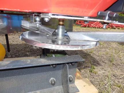 Разбрасыватель минеральных удобрений 1200 литров усиленный