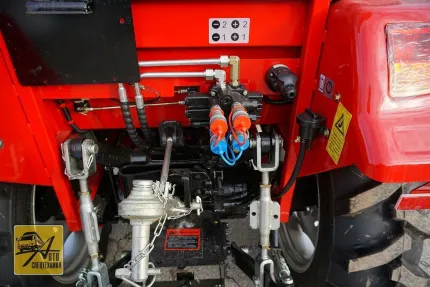 Трактор Dongfeng DF-504 с погрузчиком FEL-500